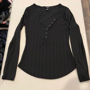 rue21 long sleeve button up shirt